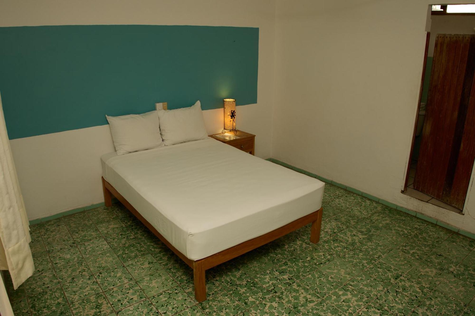 Hotel San Lorenzo Barra de Navidad Ngoại thất bức ảnh