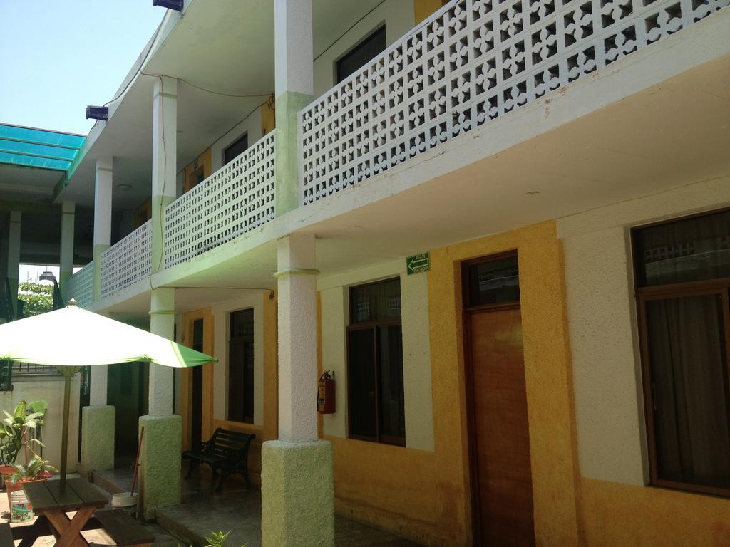 Hotel San Lorenzo Barra de Navidad Ngoại thất bức ảnh