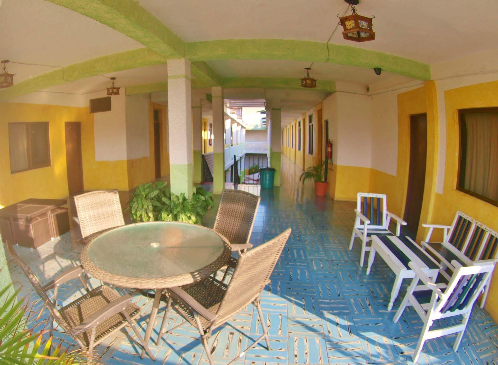 Hotel San Lorenzo Barra de Navidad Ngoại thất bức ảnh